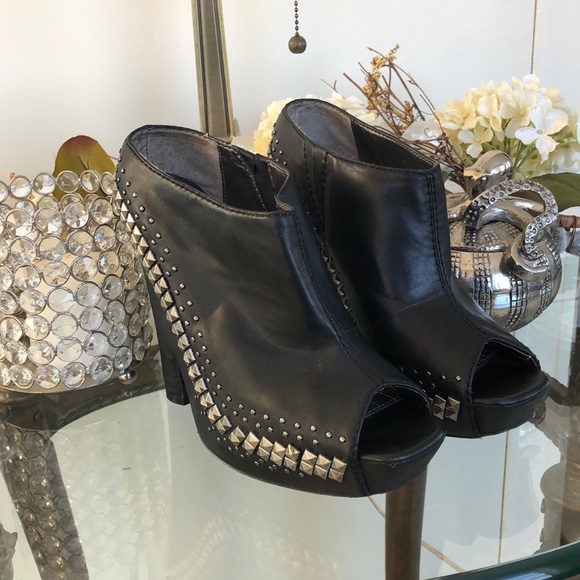Sam Edelman Shoes - Sam Edelman slip on platform heels